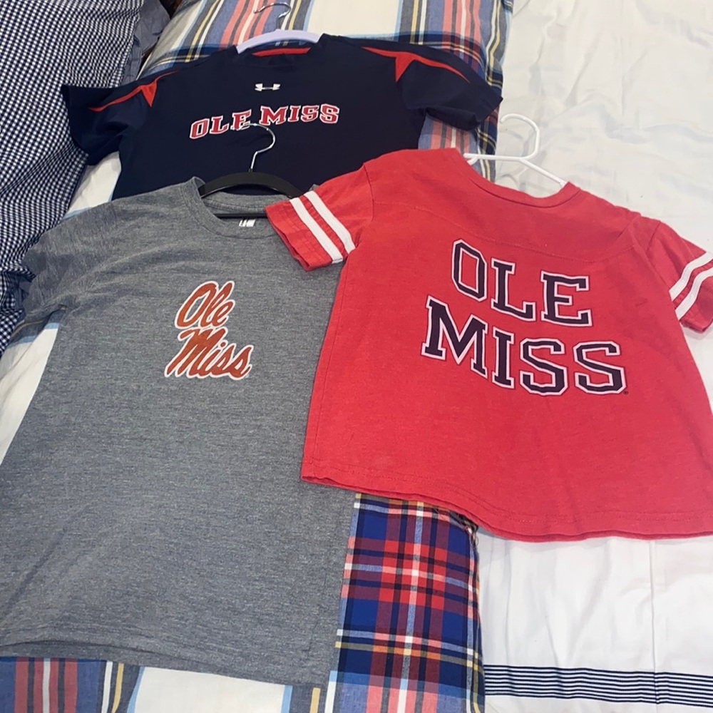 OLE MISS Bundle Lot Shirts T Shirts Under Armour Performance Sz S 6 8 10